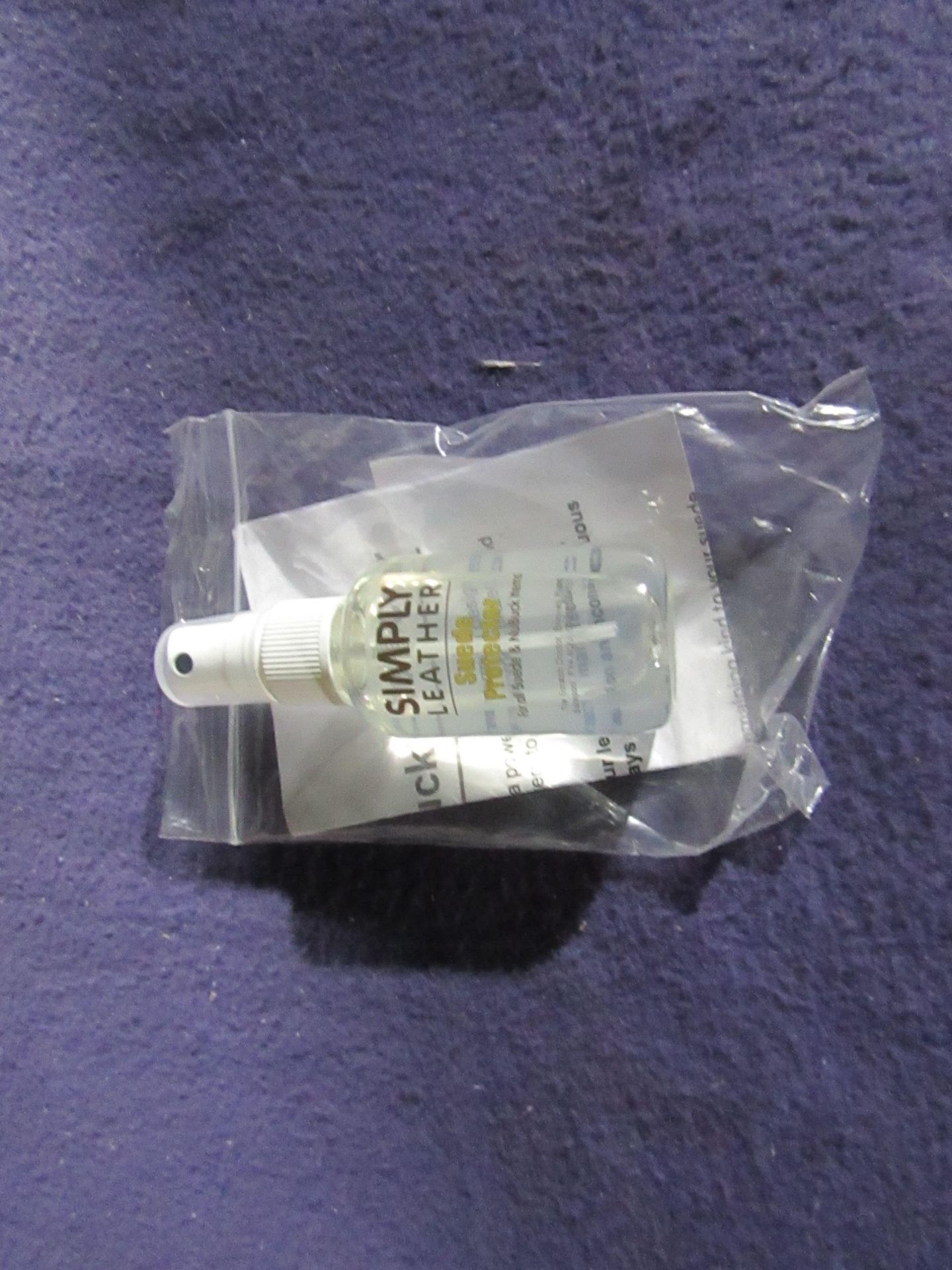 1x Box Containing Appprox 50x Simply Leather - Suede Protector Spray - Approx 25ml - Unused.