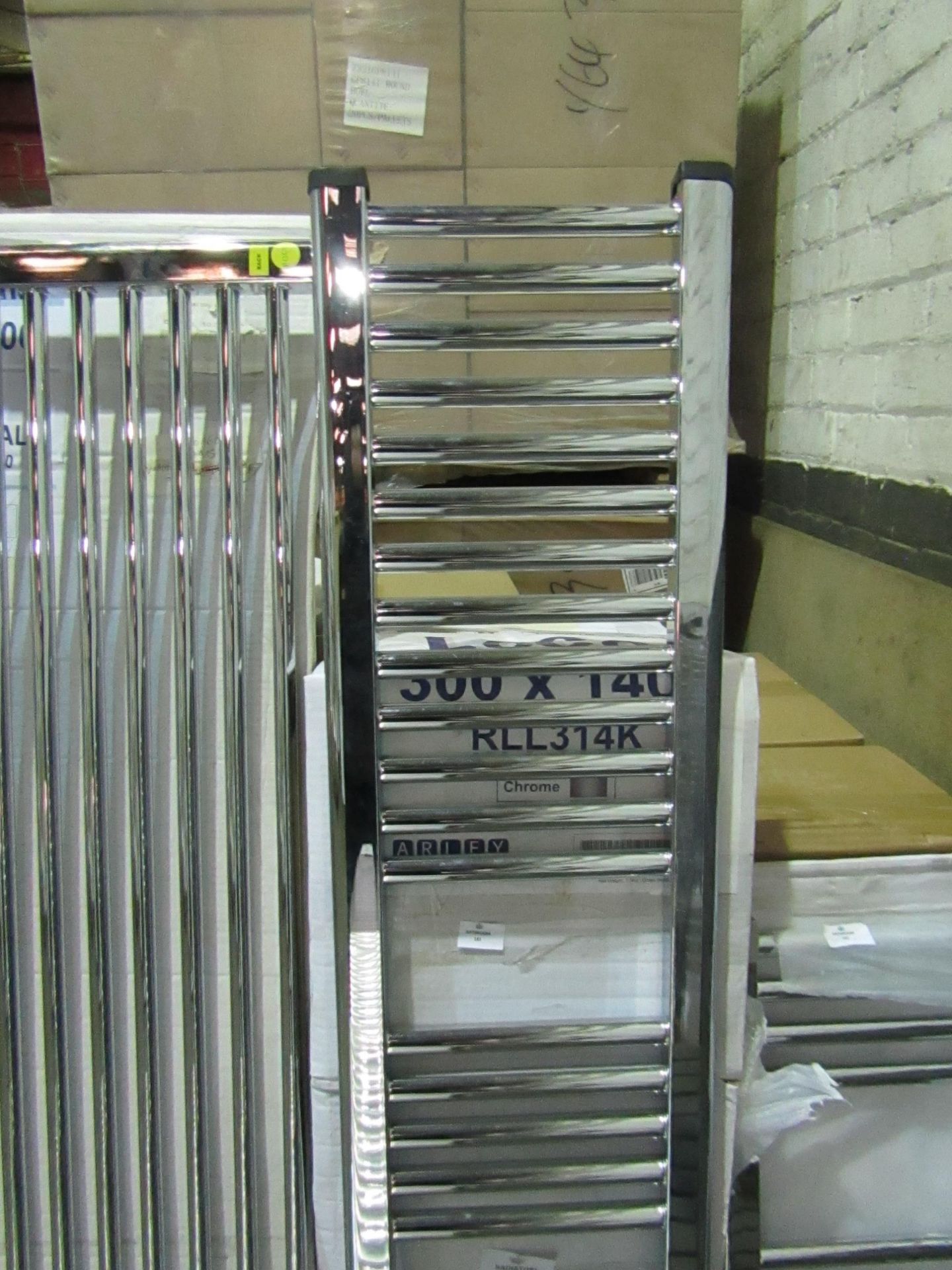 ArleyPro - Loco Straight Chrome Towel Rail - 300x1400 - No Visible Damaged. Viewing Recommended.