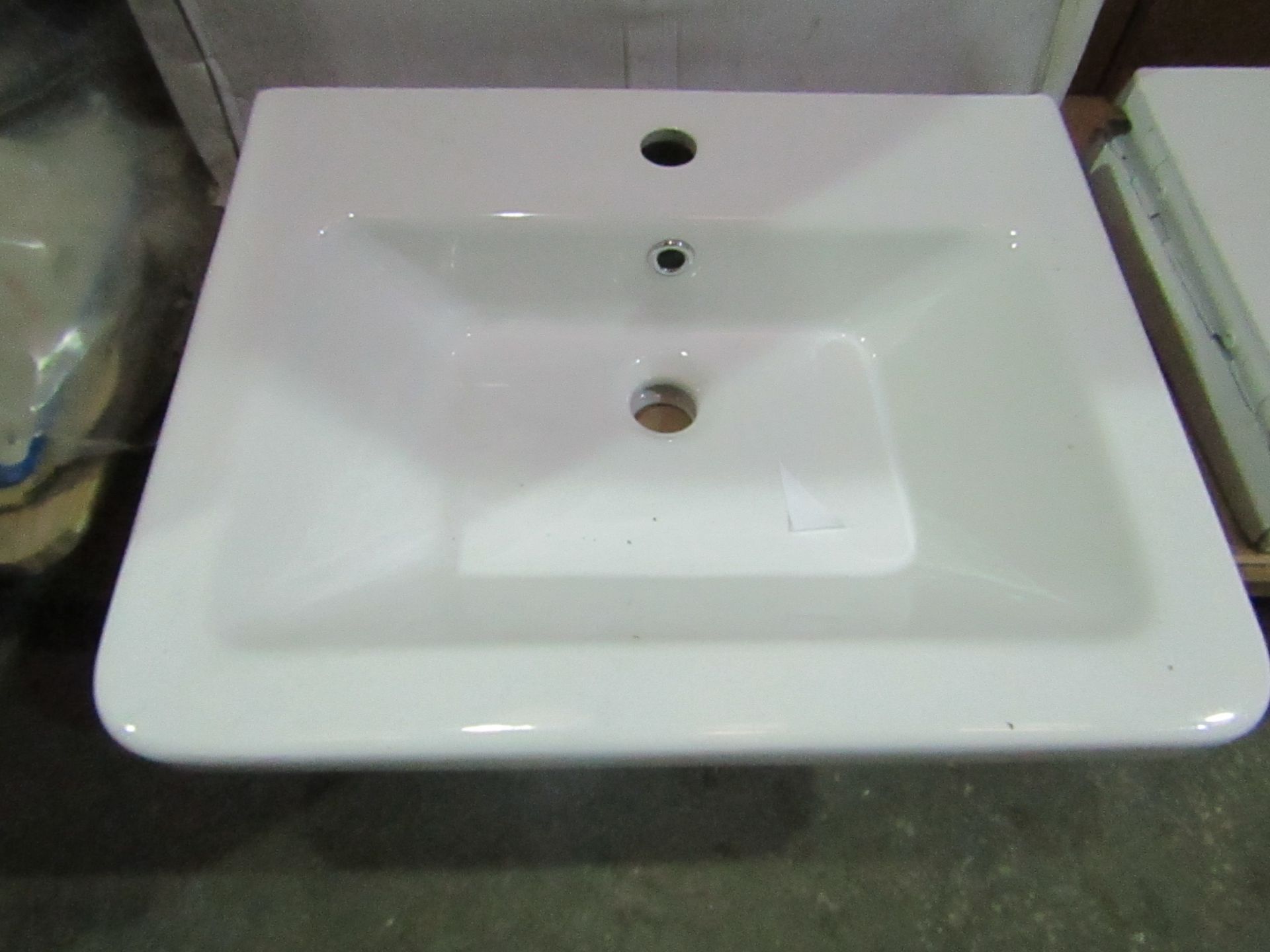 Victoria Plumb - Verso Countertop 550mm 1TH Basin - New & Boxed.