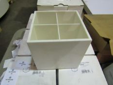 Cosmic - Bathlife 4-Compartment White Container - Good Condition & Boxed.