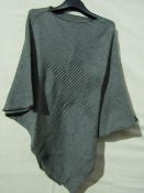 Soft Mixed Fibre Poncho Green One Size New & Packaged