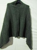 Knitted Mixed Fibre Poncho Green One Size New & Packaged