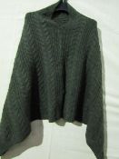 Knitted Mixed Fibre Poncho Green One Size New & Packaged