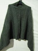 Knitted Mixed Fibre Poncho Green One Size New & Packaged