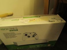 Xbox one S, powers on but he HDMI output appears to be faulty, boxed