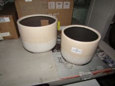 Set of 2 Speckle plant pots, good condition