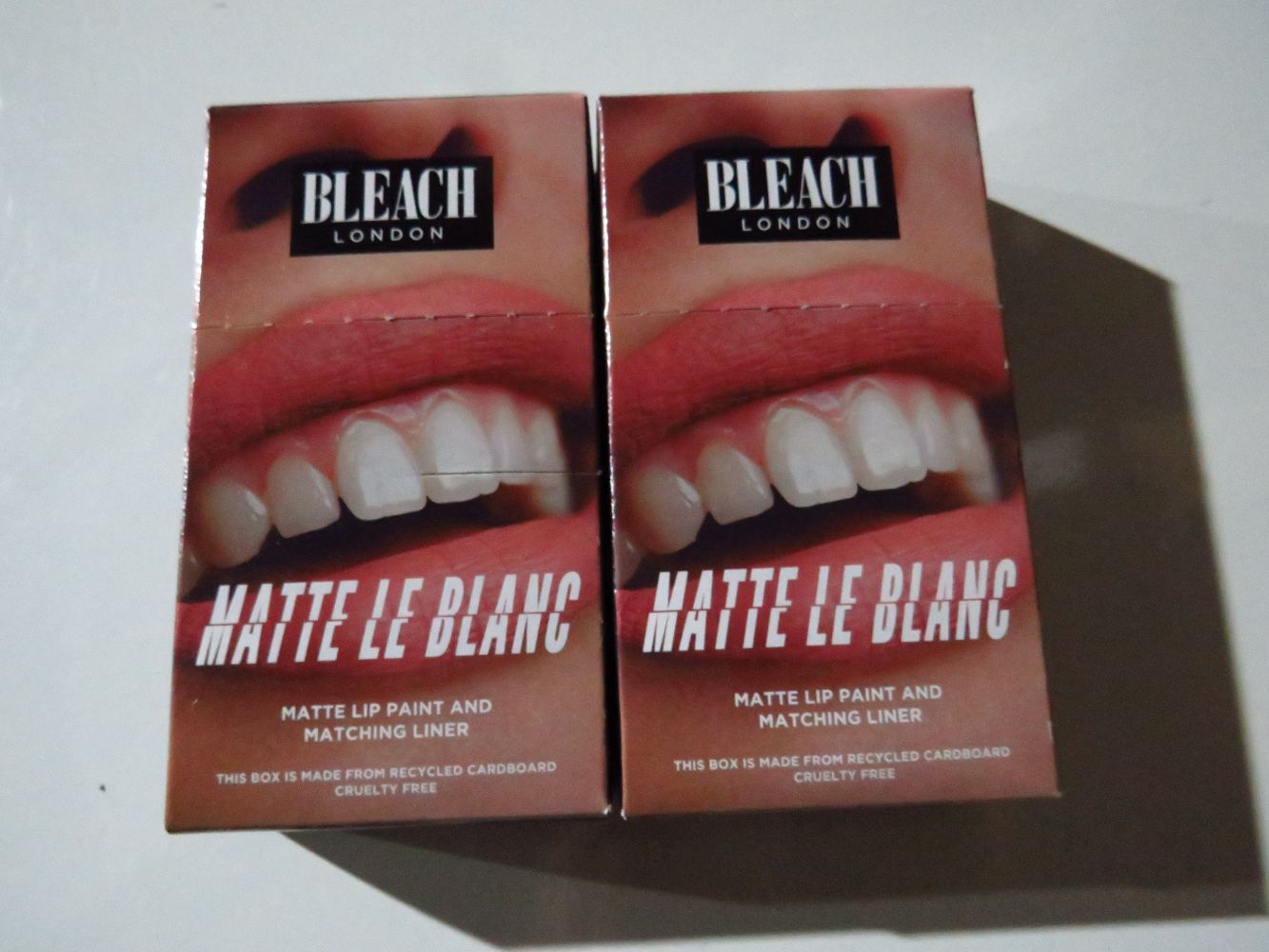 Make up sets from Bleach London at a fraction of the retail price, ideal Xmas stocking fillers.