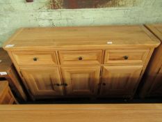 Oak Furnitureland Wiltshire Natural Solid Oak Large Sideboard RRP Â£379.99 (SKU OAK-APM-WTS003 PID