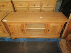 Oak Furnitureland Canterbury Natural Solid Oak Large Tv Cabinet RRP Â£349.99 (SKU OAK-APM-BOS023 PID