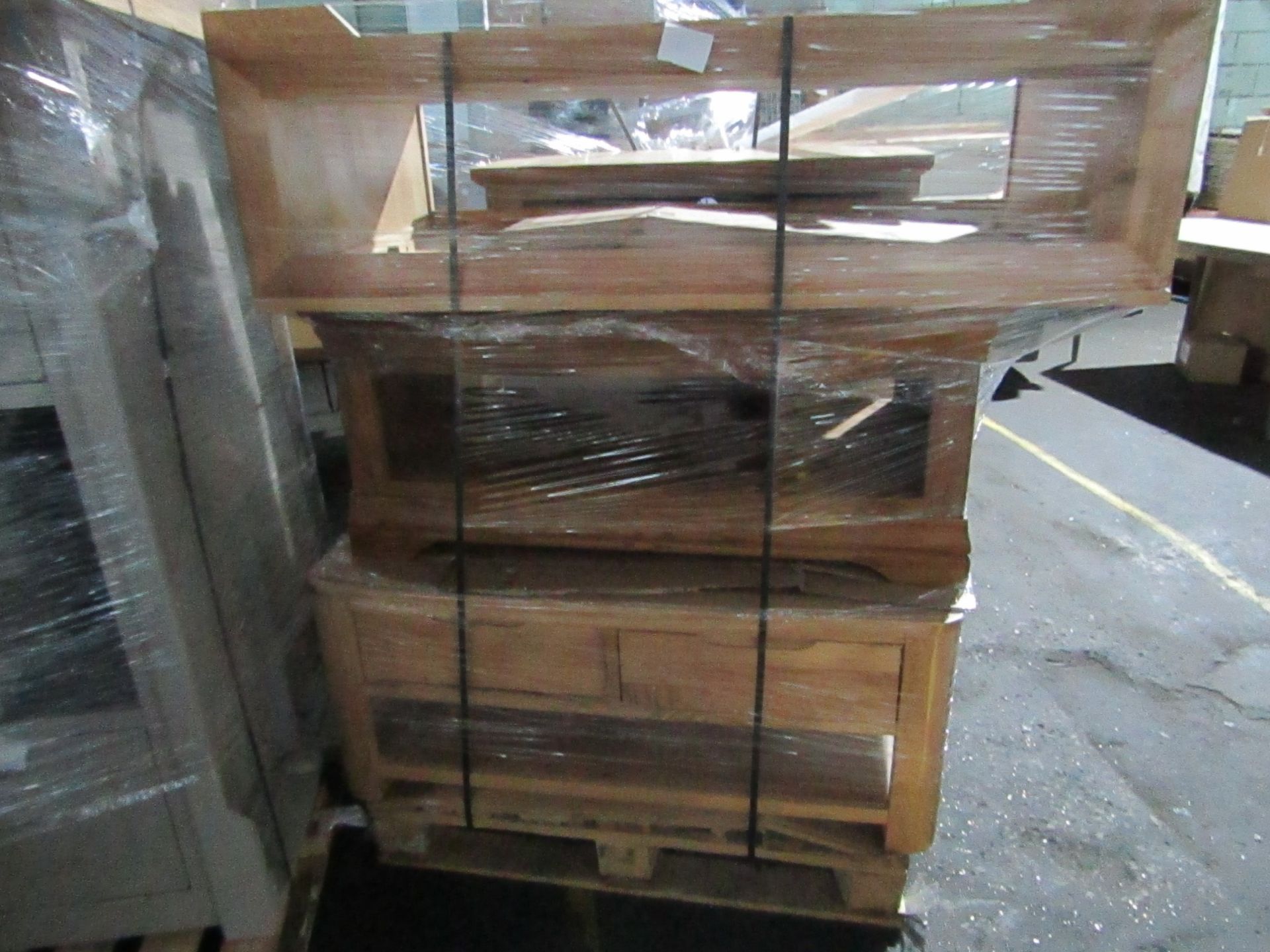 Lot 6 is for 5 Items from Oak Furnitureland total RRP œ1359.95Lot includes:Oak Furnitureland