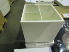 Cosmic - Bathlife 4-Compartment White Container - Good Condition & Boxed.