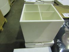 Cosmic - Bathlife 4-Compartment White Container - Good Condition & Boxed.