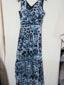 Unbranded Long Dress Size 8 ( May Have Been Worn ) Good Condition