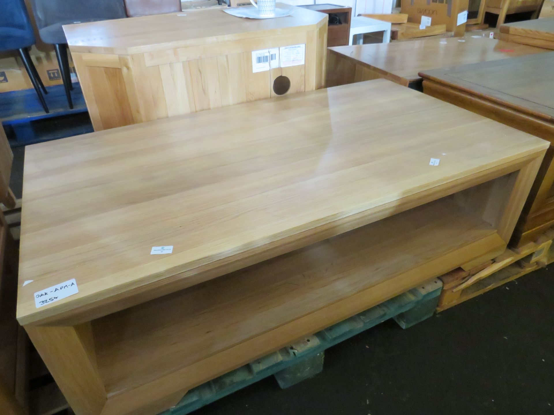 Oak Furnitureland Bevel Natural Solid Oak Coffee Table RRP ¶œ279.99 (SKU OAK-APM-BEV011OAK PID OAK-A