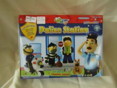 JumpingClay - Police Station Set - Unchecked & Boxed.