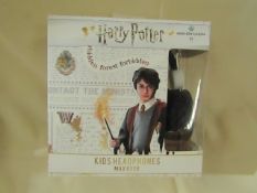 Harry Potter - Childrens Headphones - Unused & Boxed.