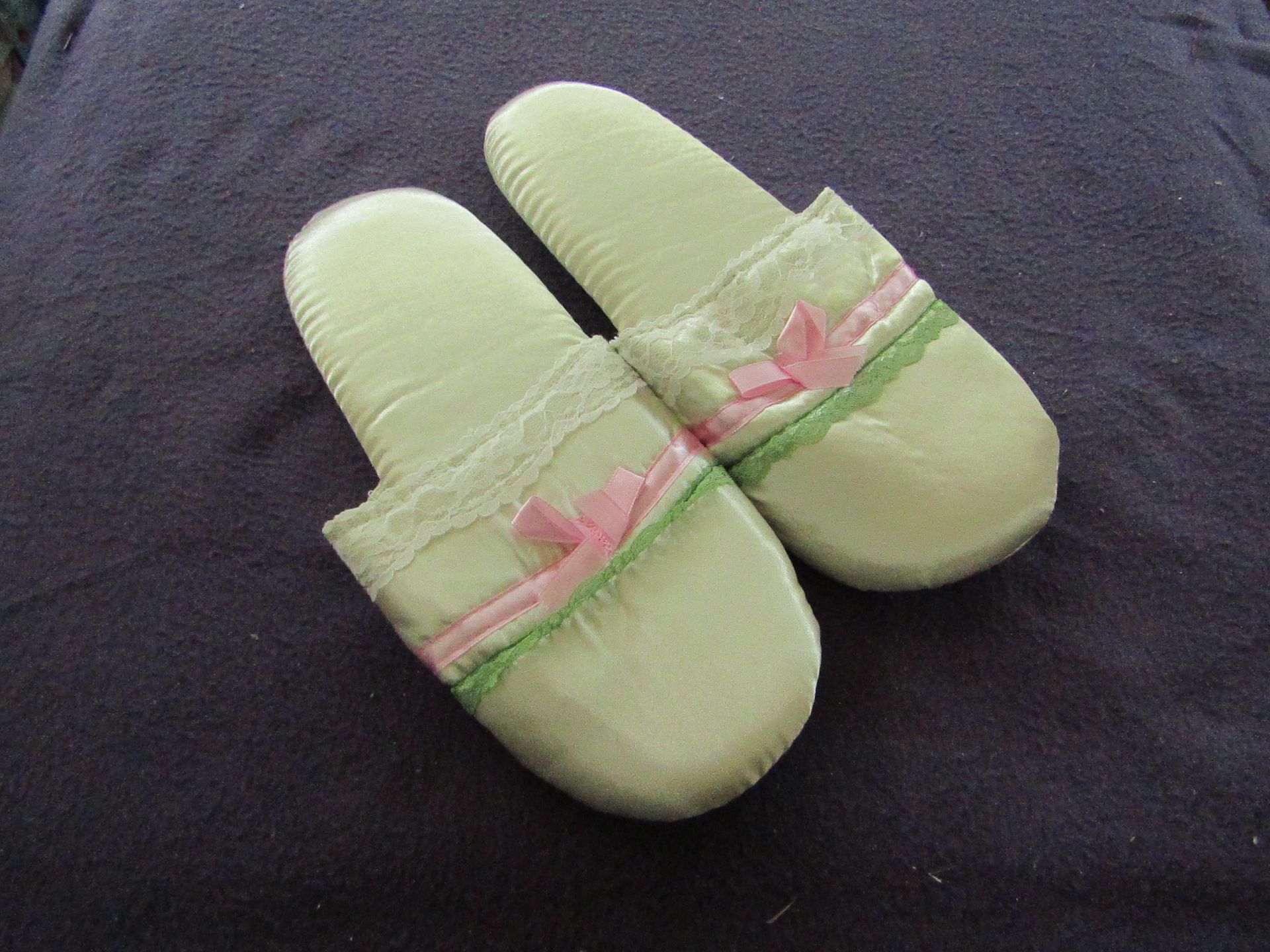 2x Unbranded - Ladies Silk Slippers - No Size - Unused & Packaged.