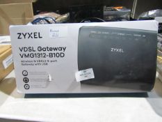 Zyxel VDSL gateway VMG1312-B0D wireless N 4 port gateway with USB, powers onm but we havent