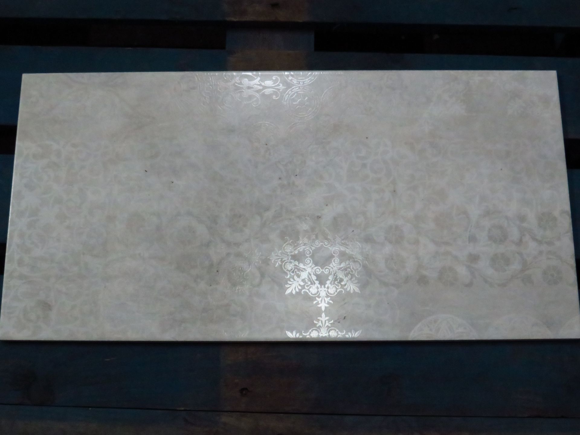 A pallet of 40x packs of 5 Homebase 600x300mm Distressed Damask Grey wall tiles, new, ref code