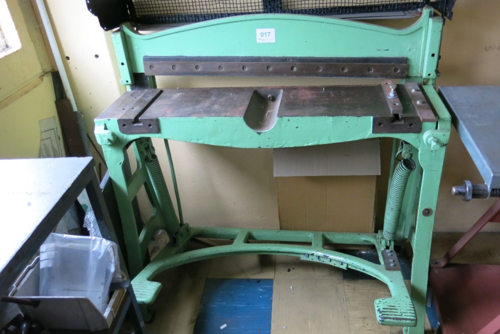 Treadle operated guillotine, approx 36 inch capacity