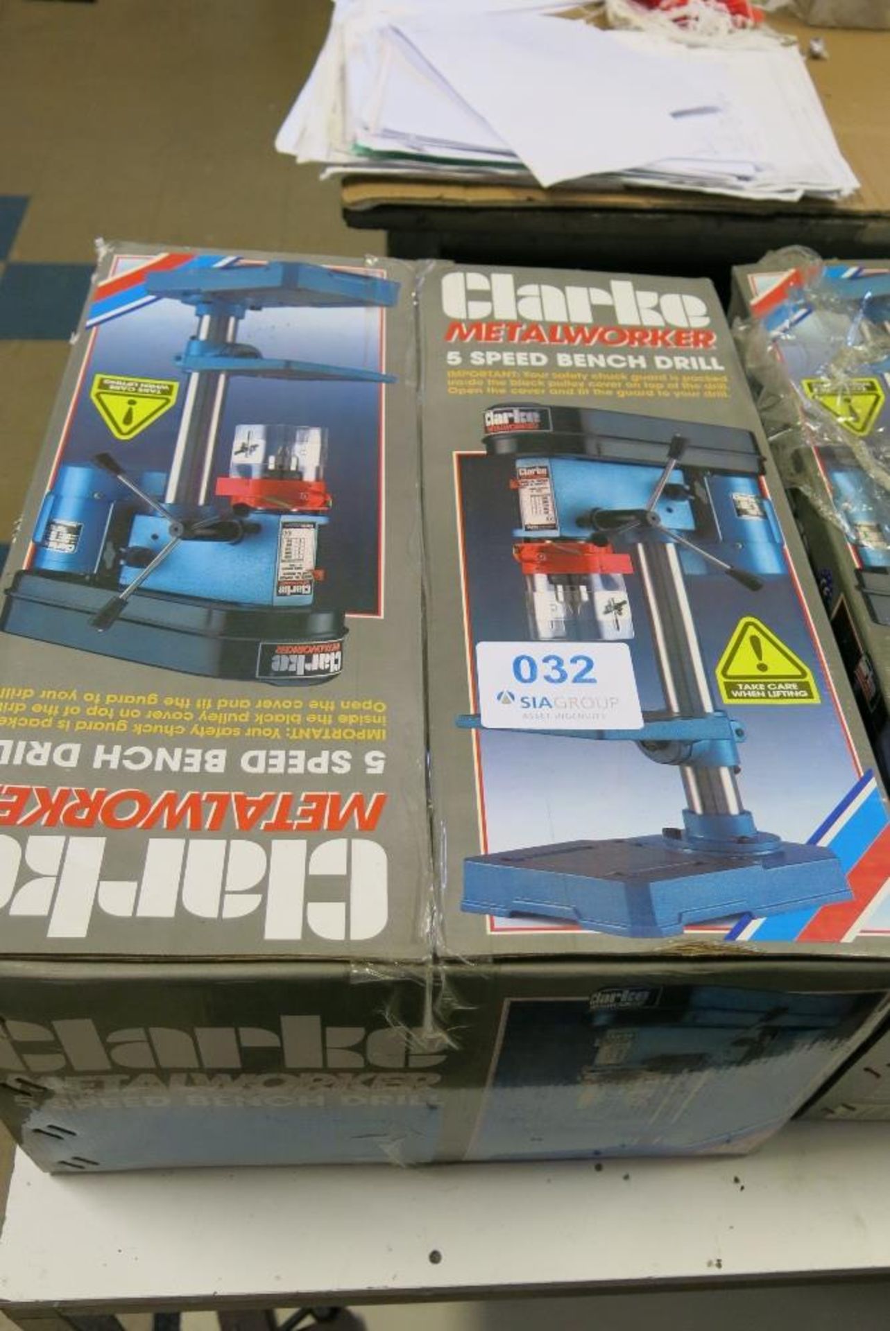 Unused in box Clarke Metalworker 5 speed bench drill in box (believed unused)