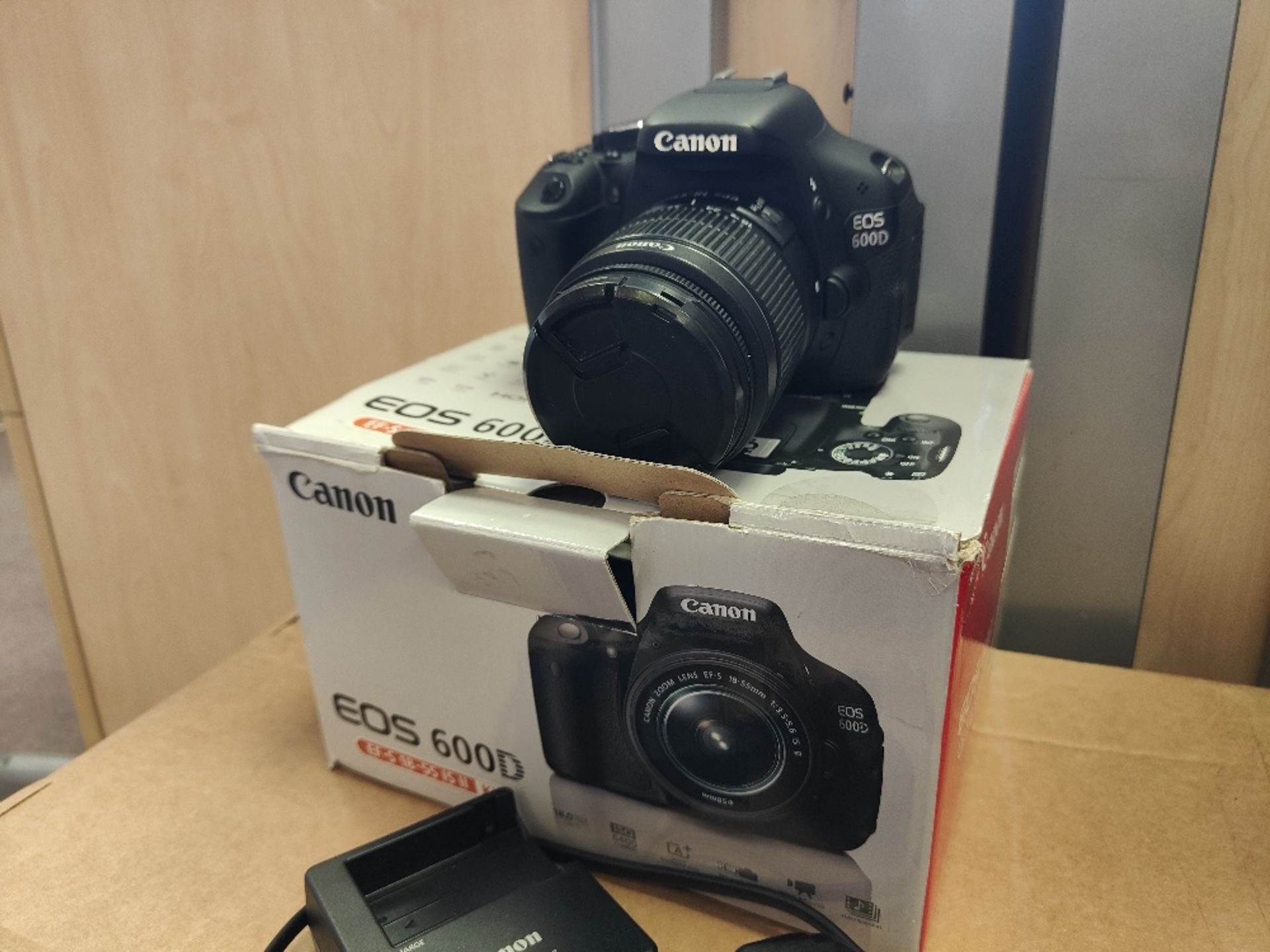 Canon EOS600D DSLR Compact System Camera - Bild 7 aus 8