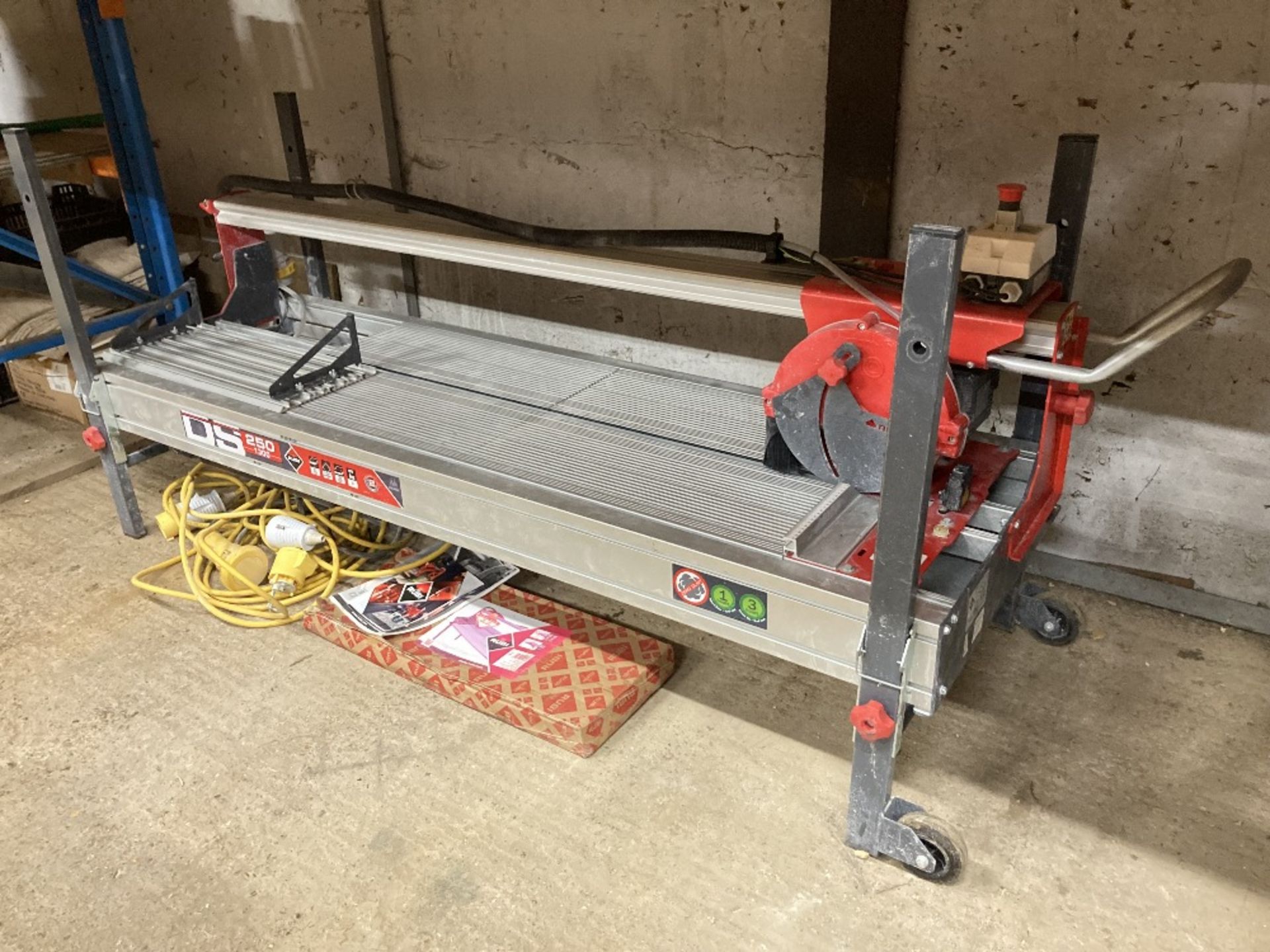 Rubi DS-250-N 1300 Laser & Level Bridge Wet Tile Saw - Image 2 of 5