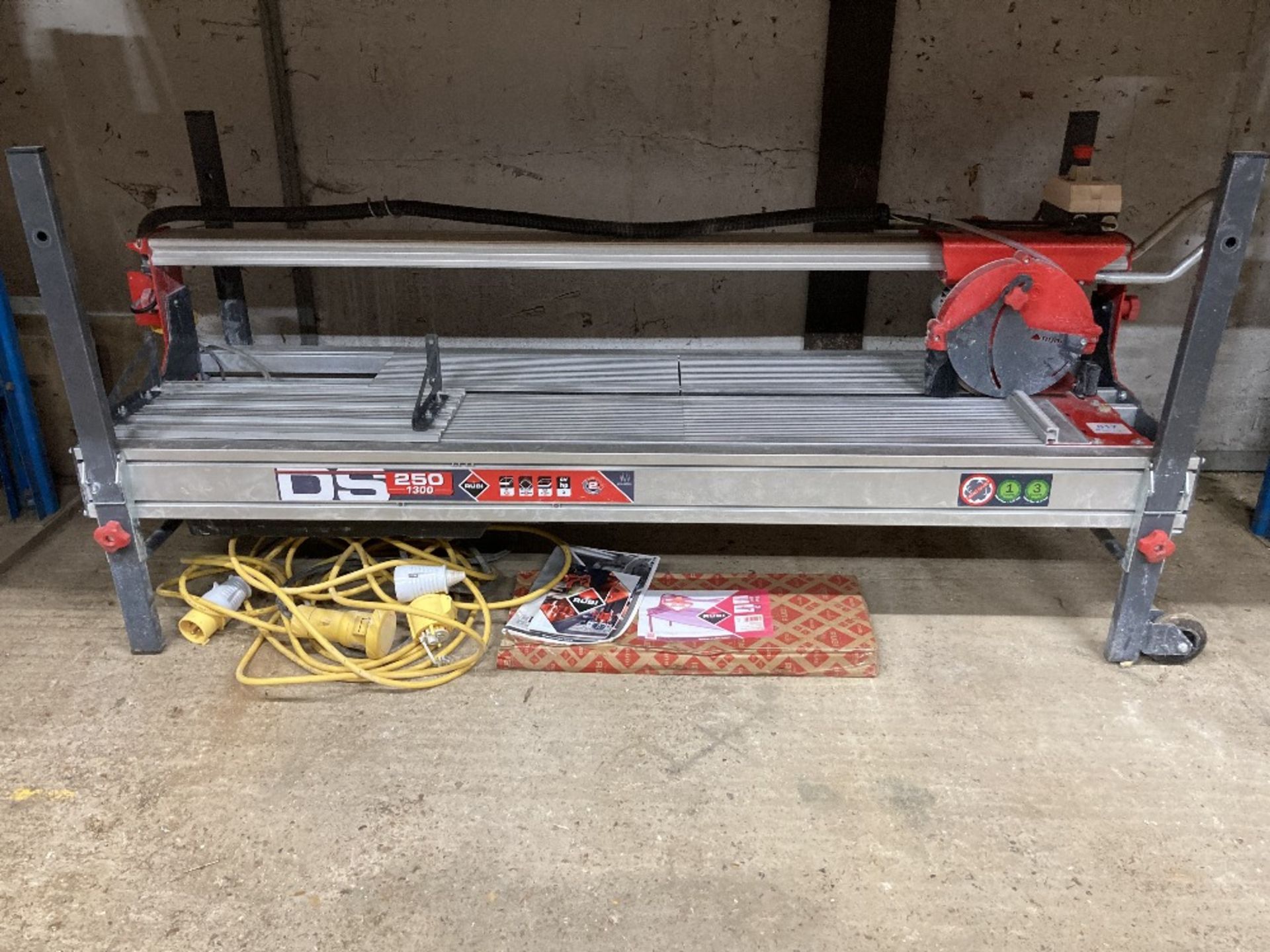 Rubi DS-250-N 1300 Laser & Level Bridge Wet Tile Saw - Image 4 of 5