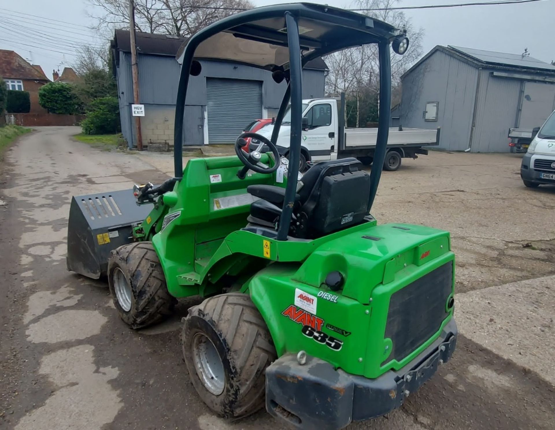 Avant 635 Articulated Loader with (3) Attachments - Image 3 of 11