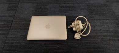 Apple MacBook Pro 13-Inch "Core i5" 2.6 Retina Mid-2014