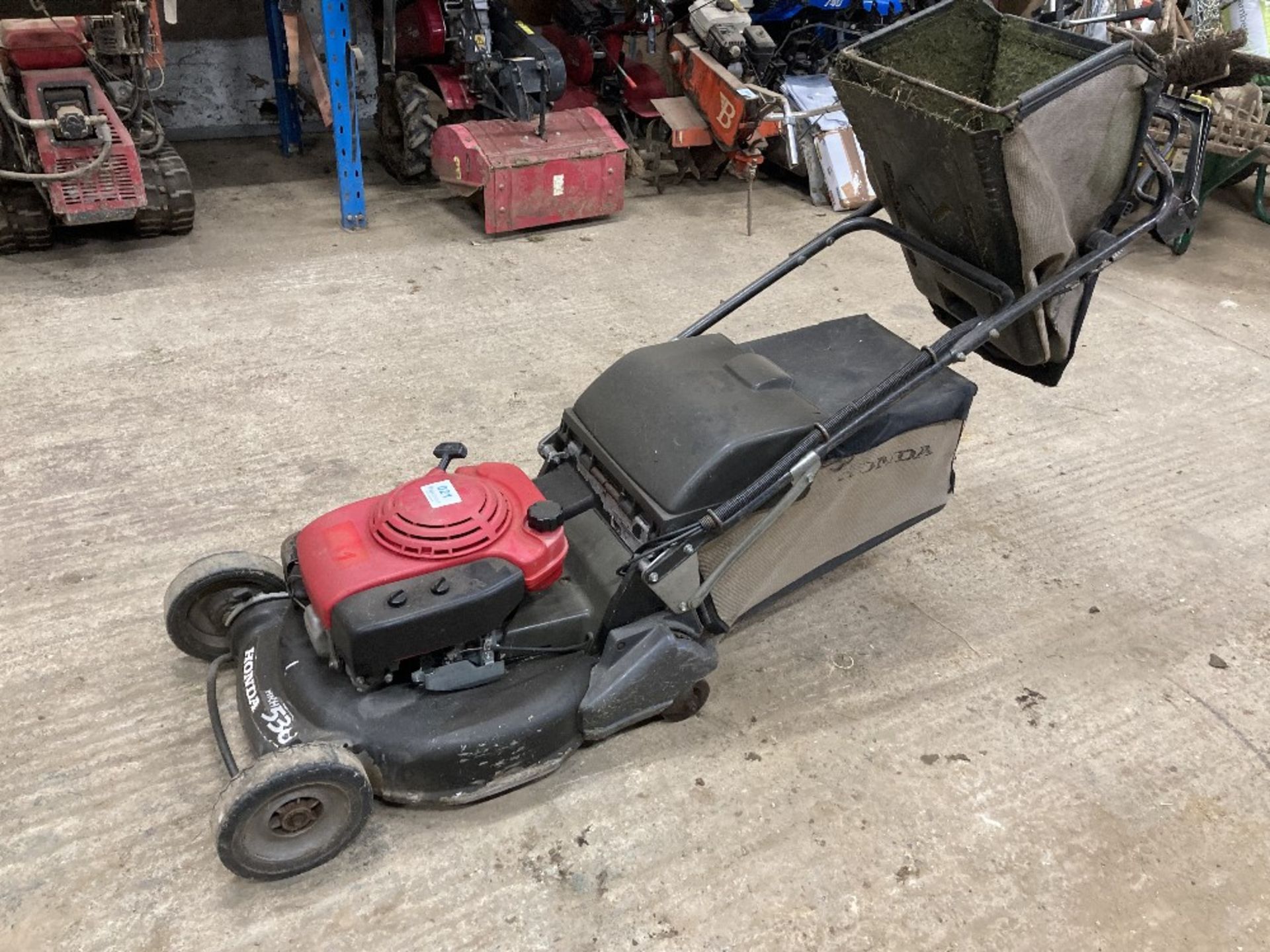 Honda HRH536 QXE Rotary Lawn Mower with Roller