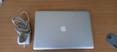 Apple MacBook Pro 15" core i7 Laptop (2011)