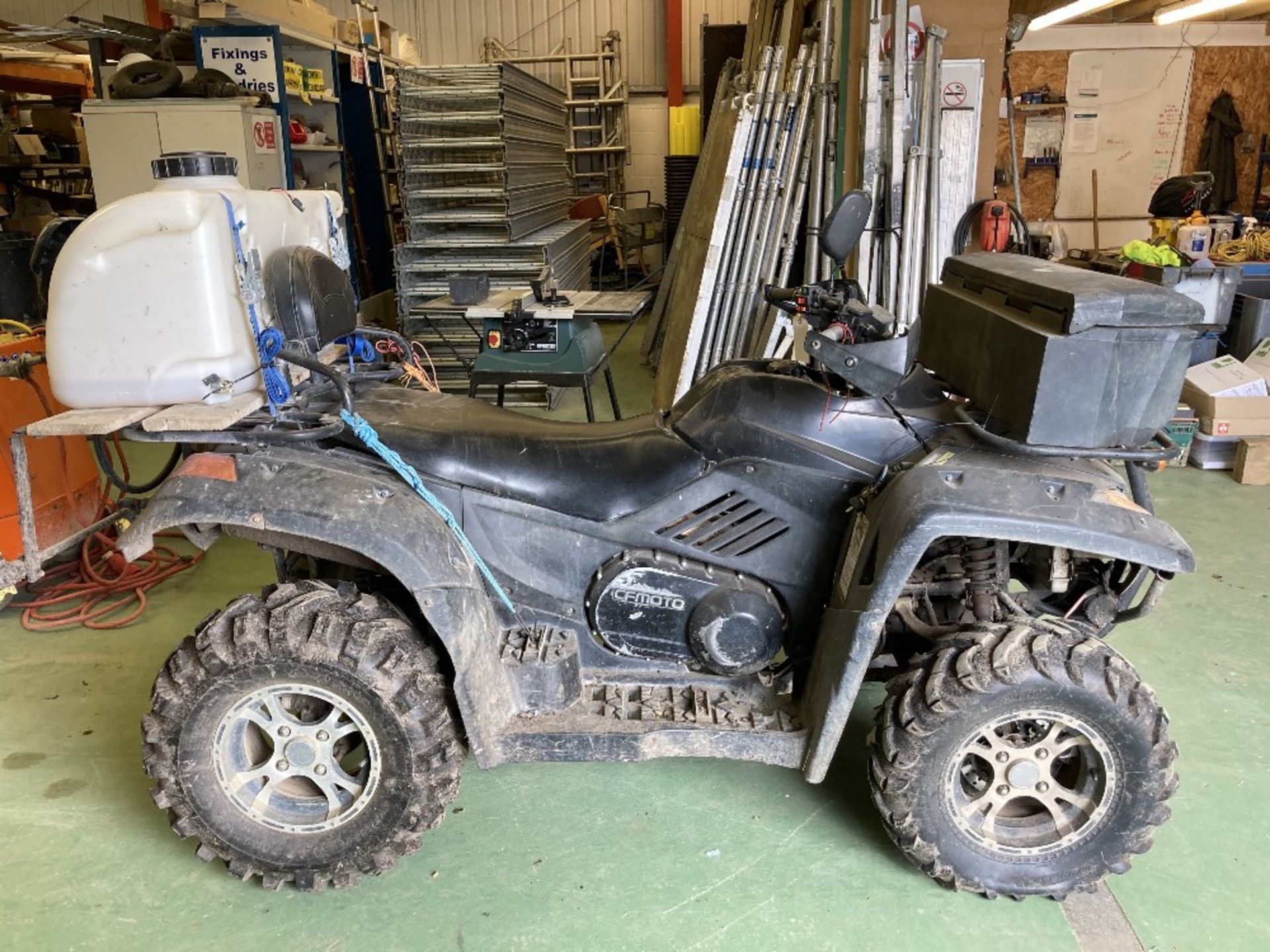 Quadzilla Automatic Quadbike with mounted Enduraspray 90L Spot Sprayer - Image 3 of 10