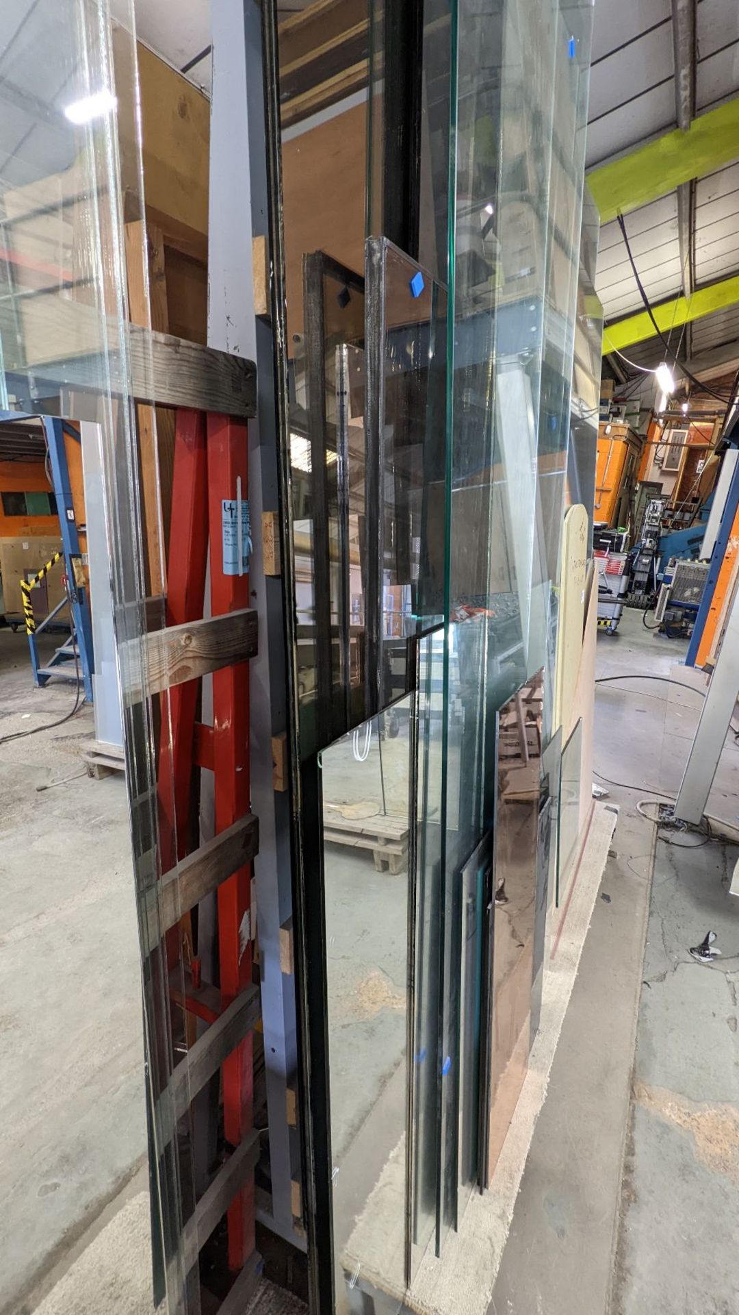 Metal Layup Glass Rack with Quantity of Glass - Image 3 of 3