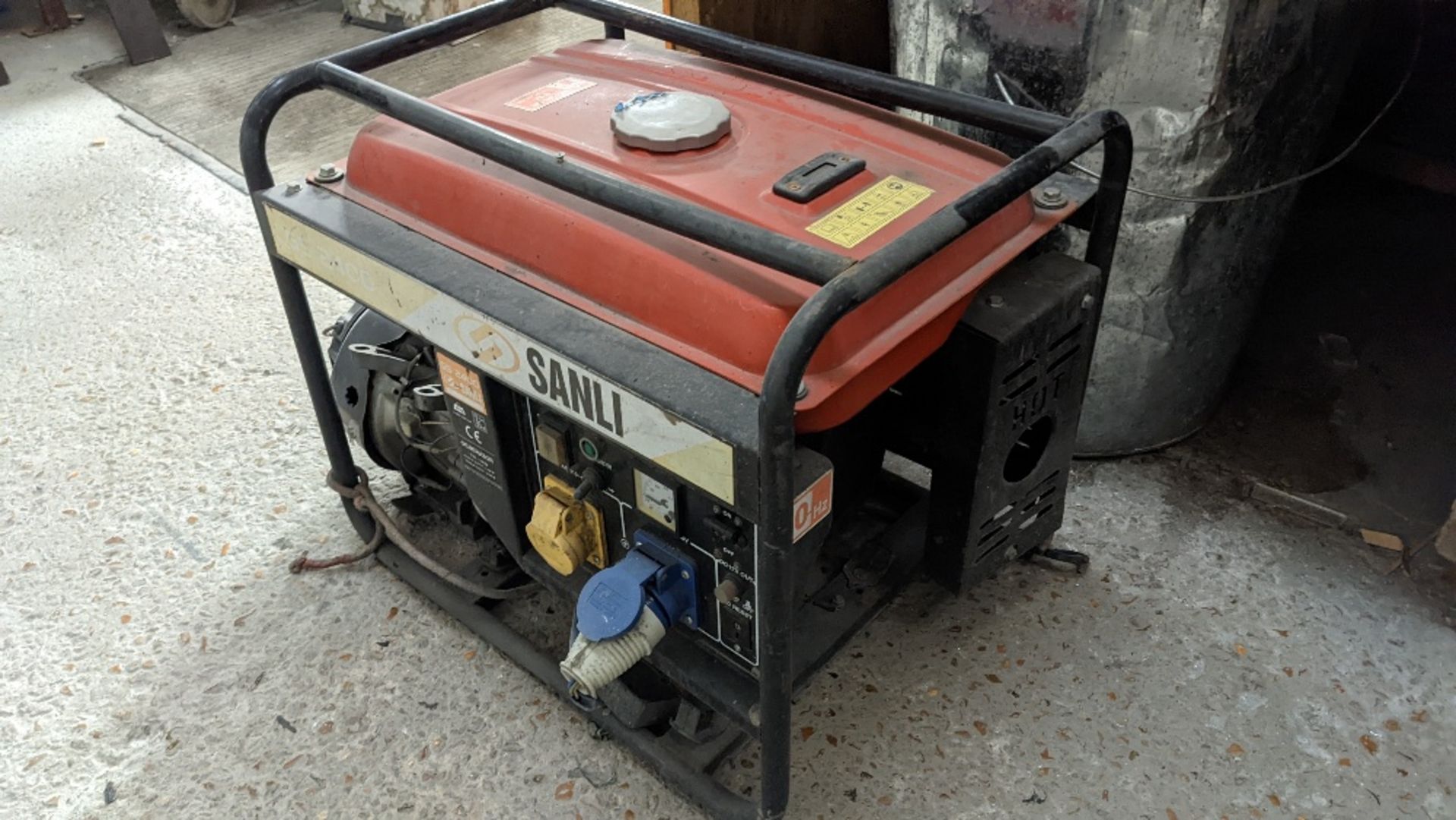 SANLI GS 2400 Petrol Generator for Spares or Repairs - Image 2 of 4