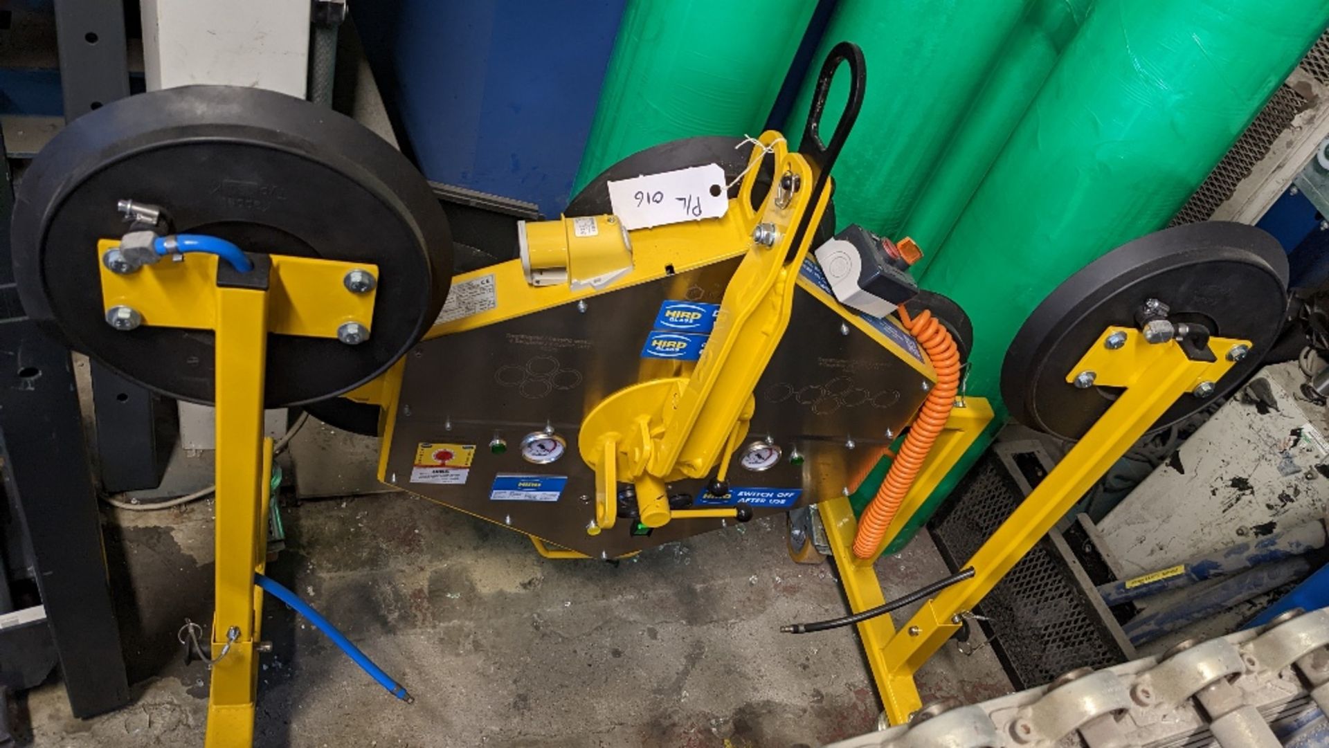 Wienoldlift Universal Lifting Hoist with Vacuum Lifter & 110V Transformer (2019) - Image 4 of 7