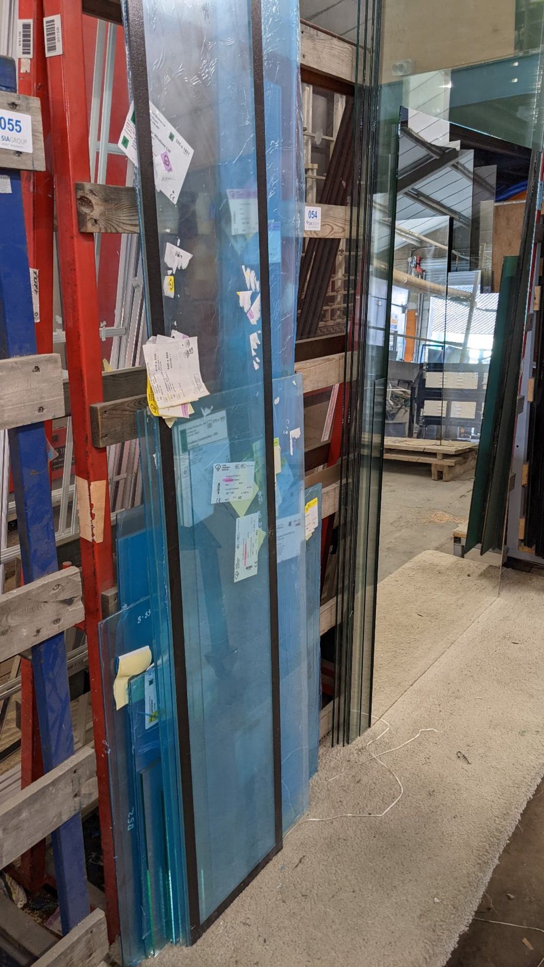 Metal Double Sided Layup Glass Rack with Quantity of Glass - Image 2 of 4