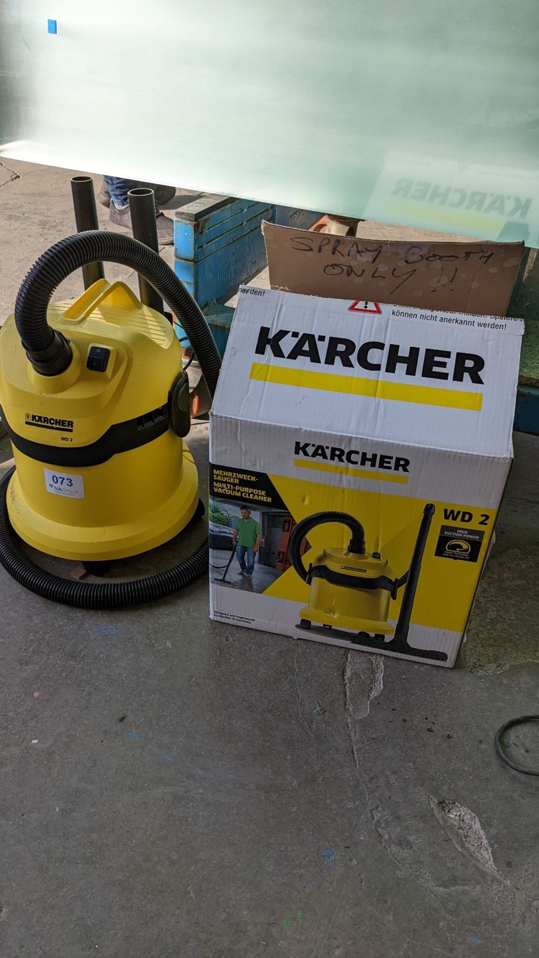 Karcher WD 2 Vacuum Cleaner - Image 2 of 3