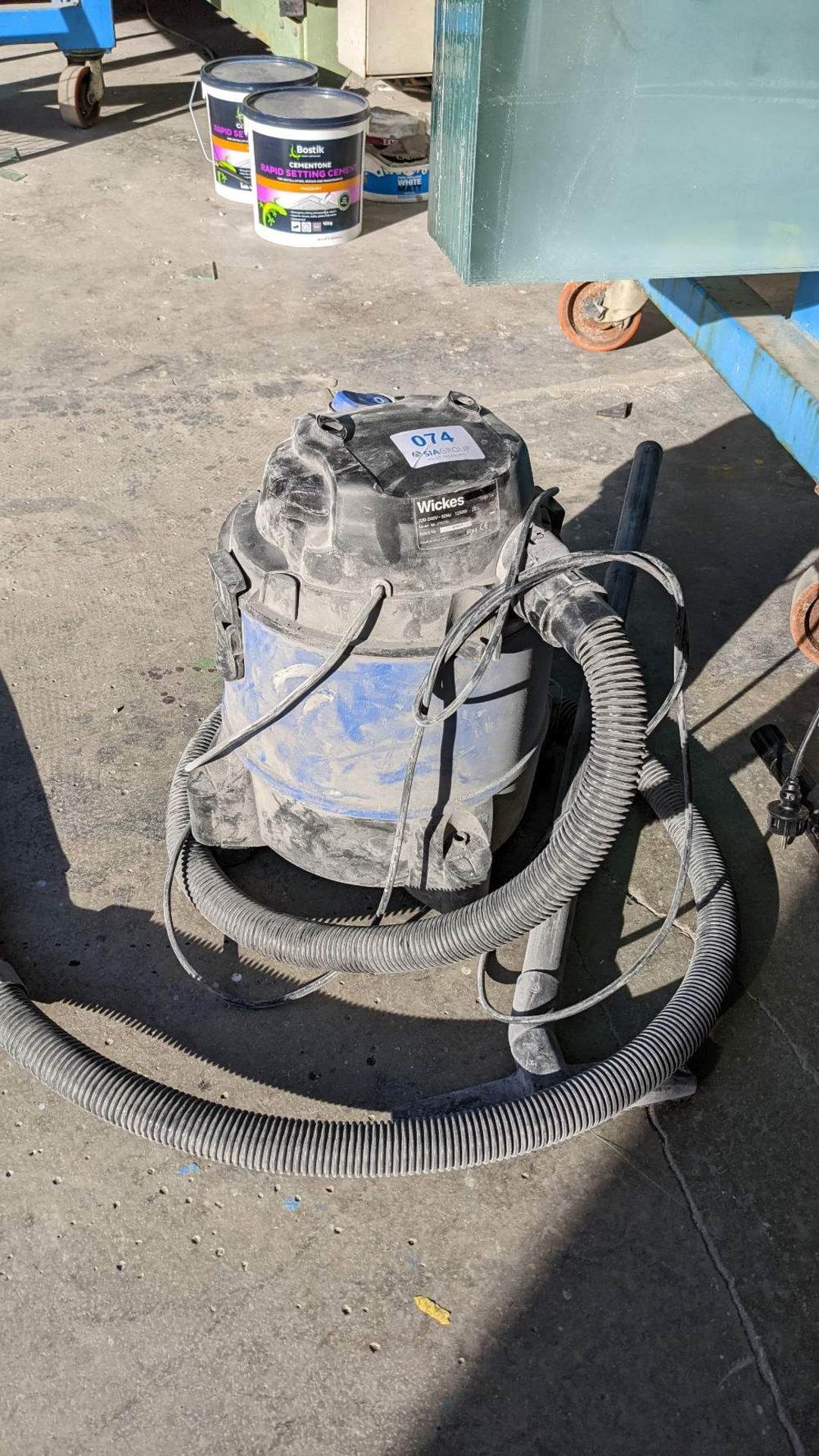Wickes 1250W Vacuum Cleaner