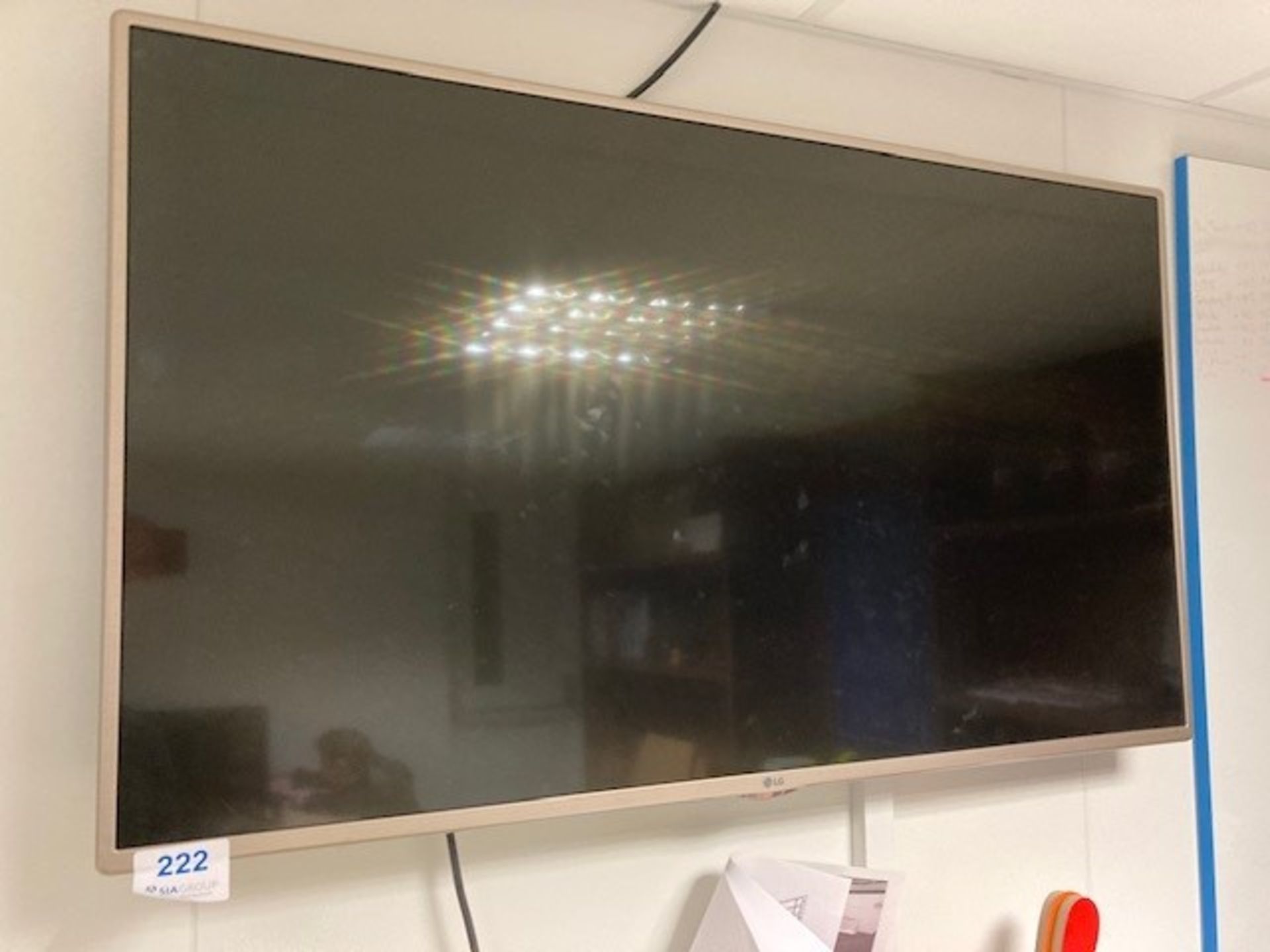 LG 50LF561V 50 Inch LED Television - Image 2 of 4