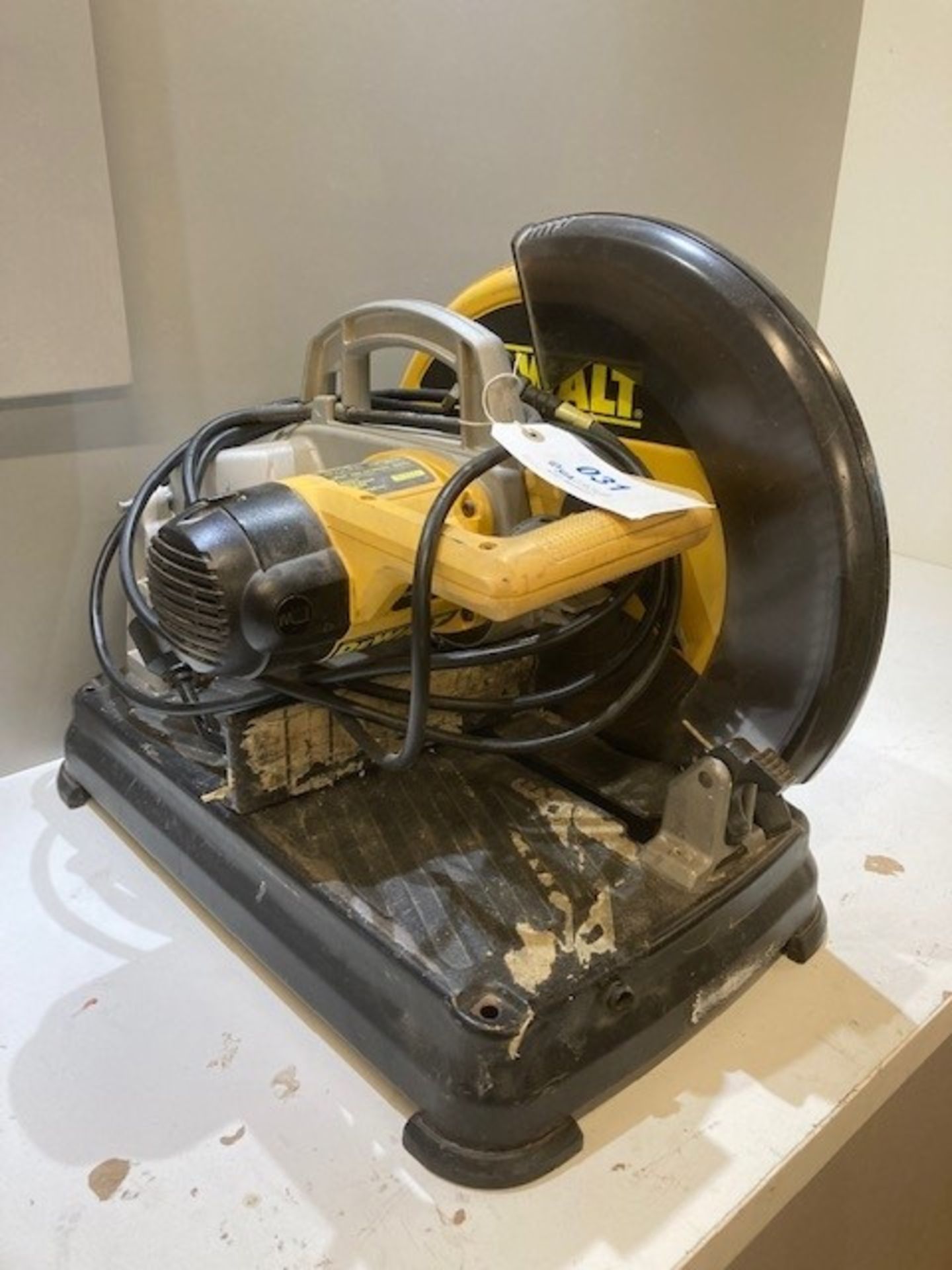 DeWalt DW872-GB 2200W 355mm Electric Metal CuttingÂ Saw