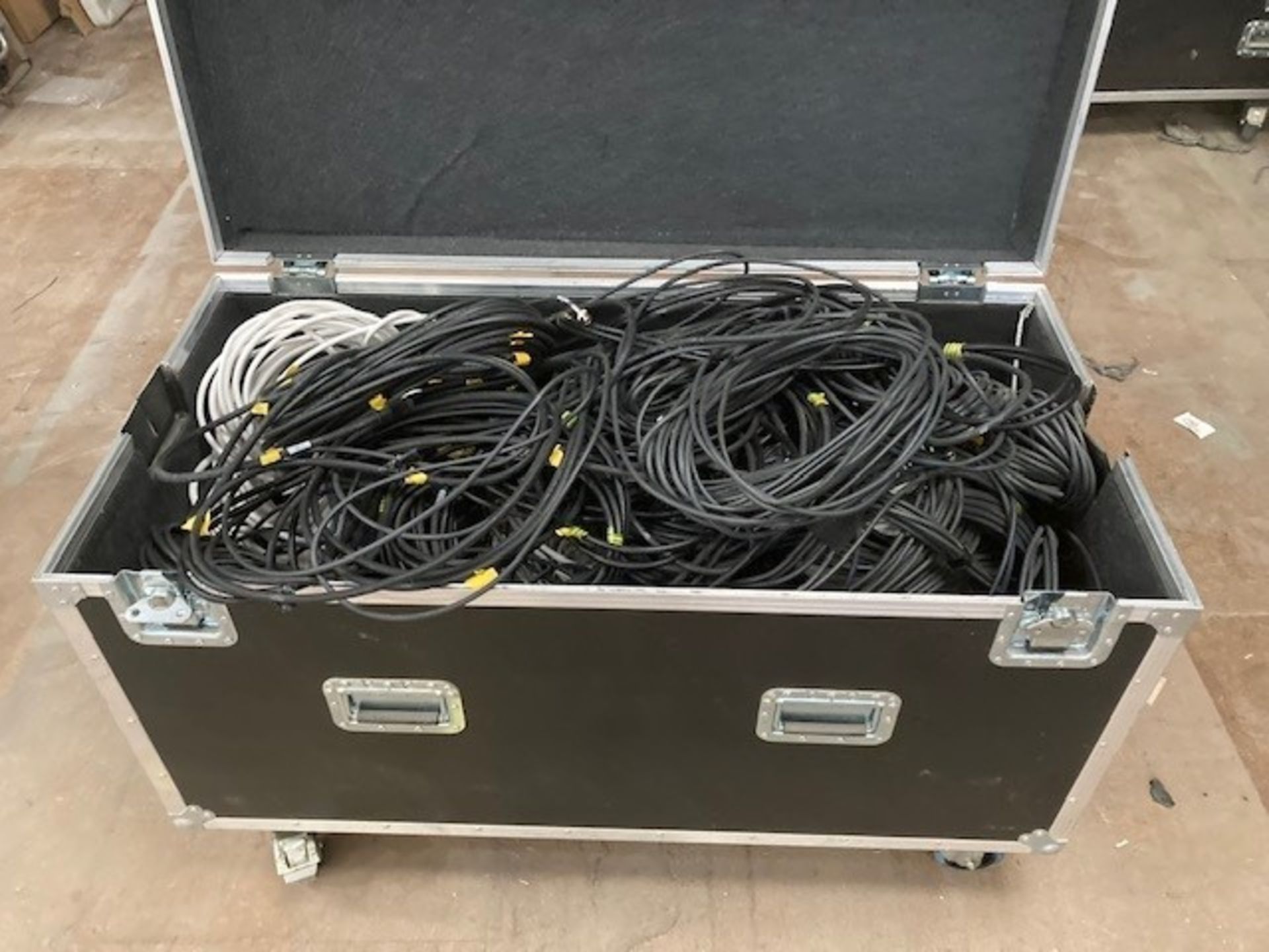 Flight Case & Large Quantity of HDMI & Audio Cables - Image 2 of 2