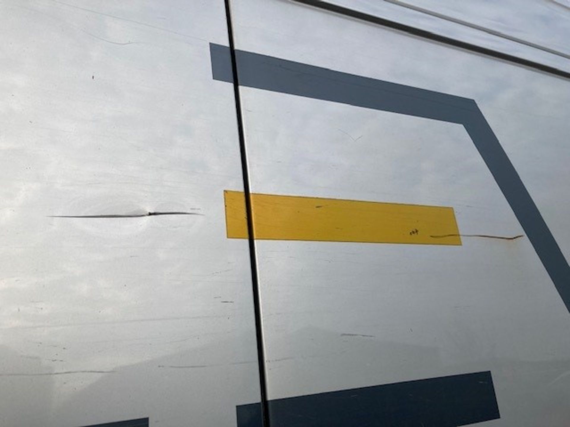 Volkswagen Crafter CR35 TDI Panel Van - Image 14 of 16