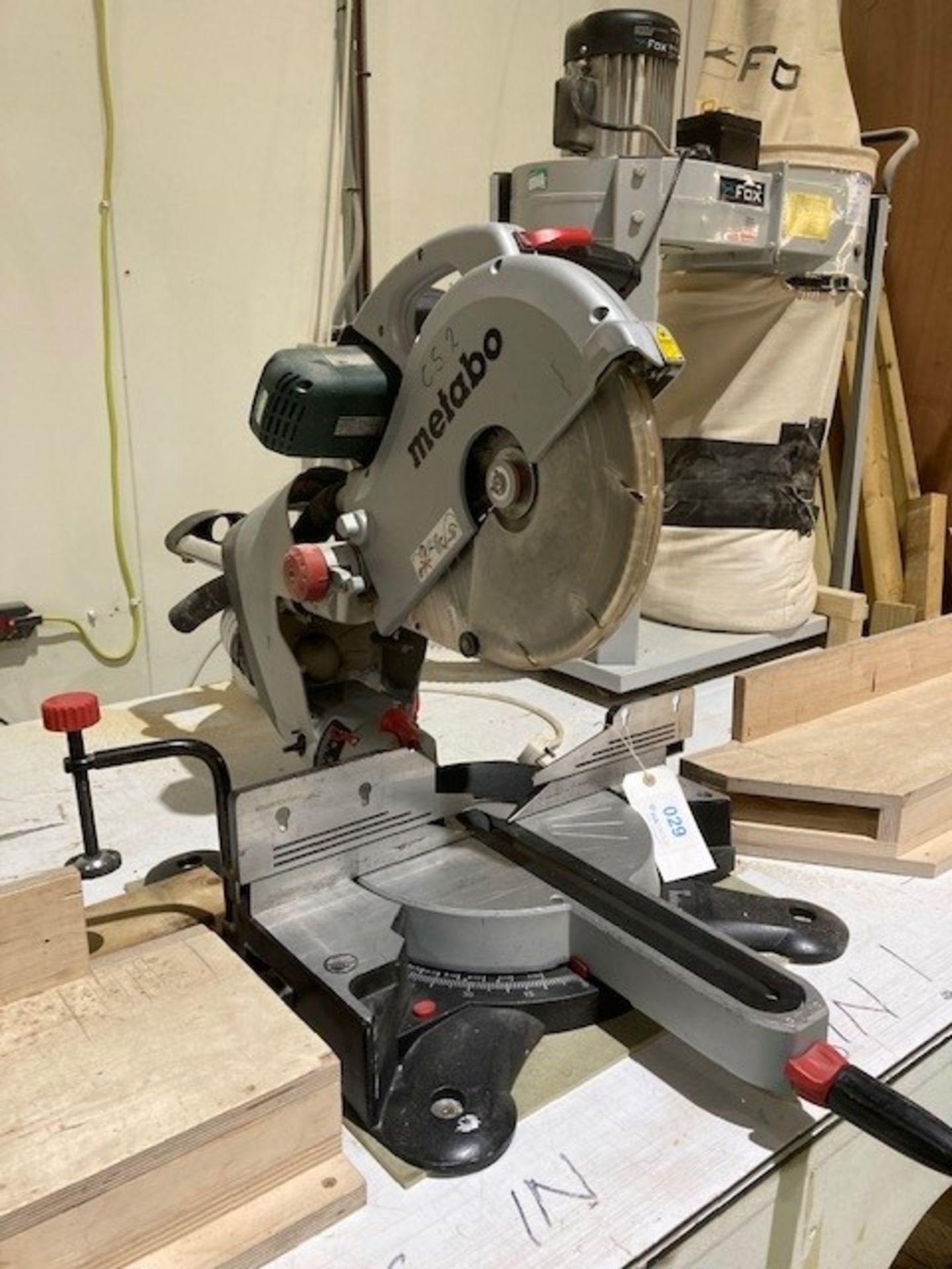 Metabo KGS 315 Plus Mitre Saw with Fox F50-841 Dust Extractor & Workbench - Image 2 of 6