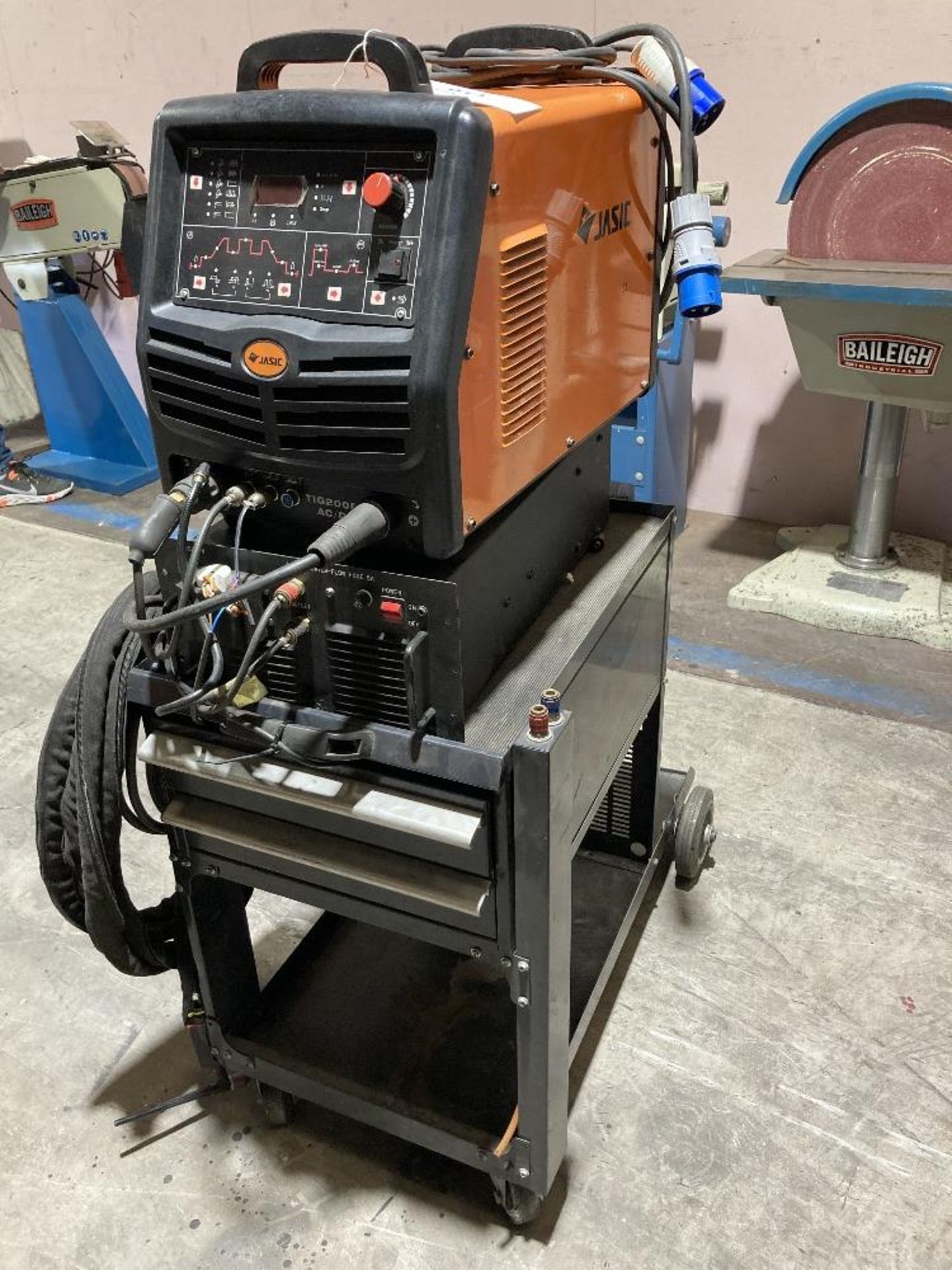 Jasic Tig 200P AC DC pulse inverter welder with water cooler & mobile stand - Image 2 of 5