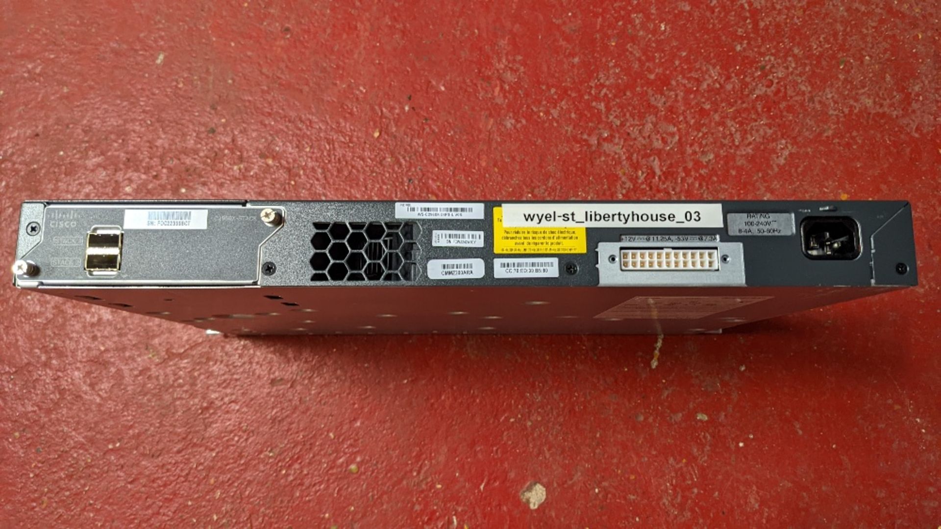 Cisco Catalyst 2960-X series network switch - Image 4 of 7