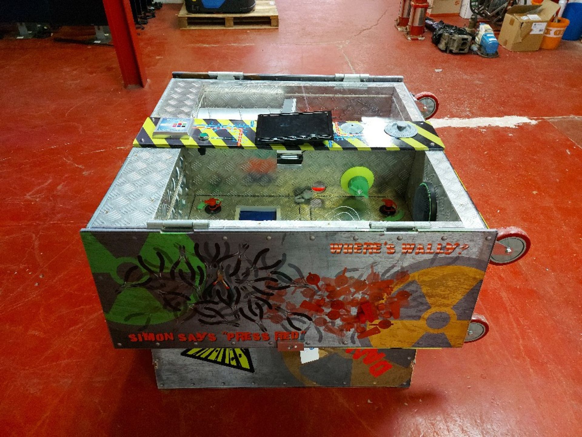 Kent Tec "Undefusable Bomb" Mobile Escape Room Game Machine with Accessories - Image 2 of 7