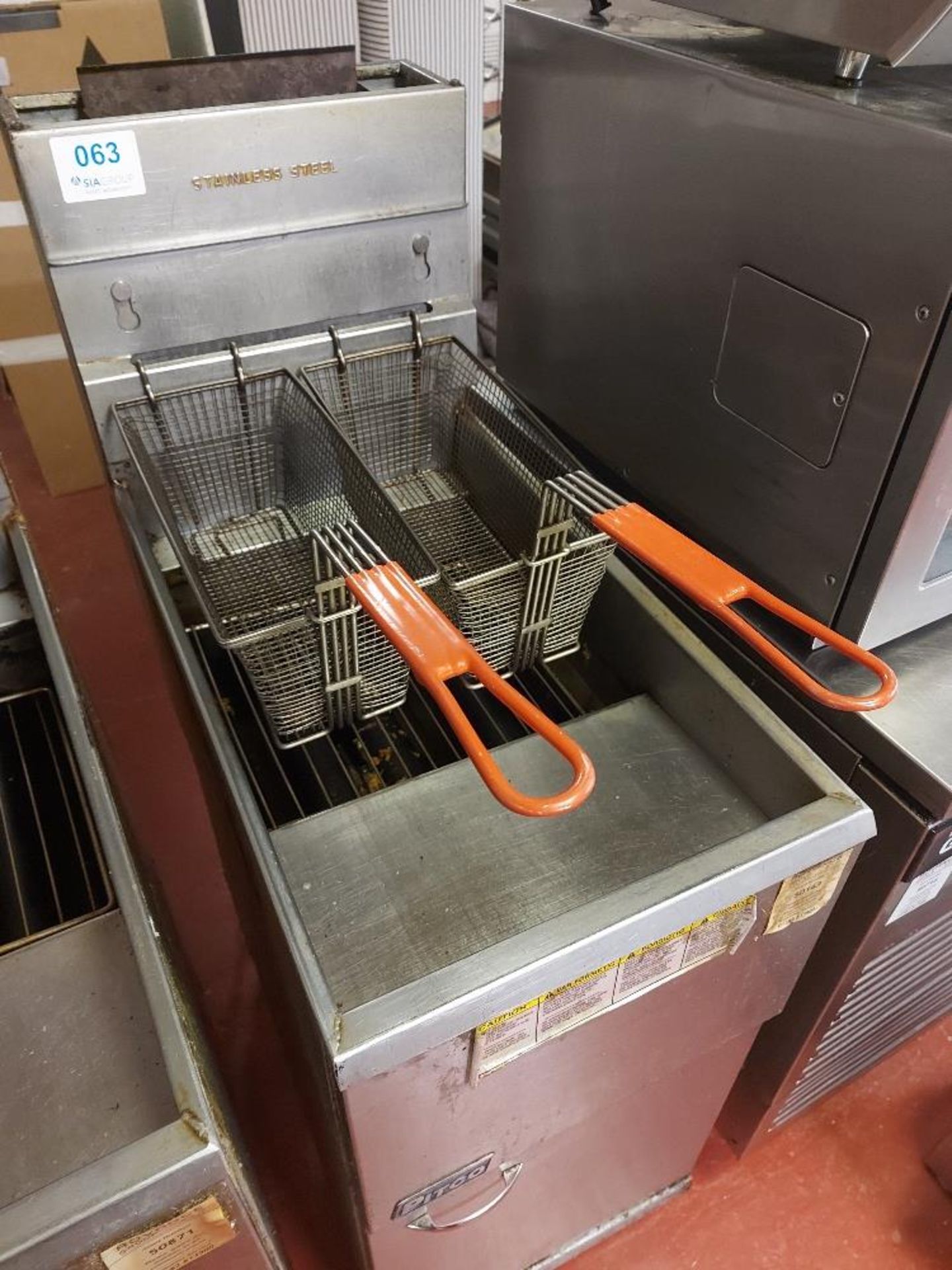 Pitco 35C+ stainless steel twin bay fryer - Image 2 of 3