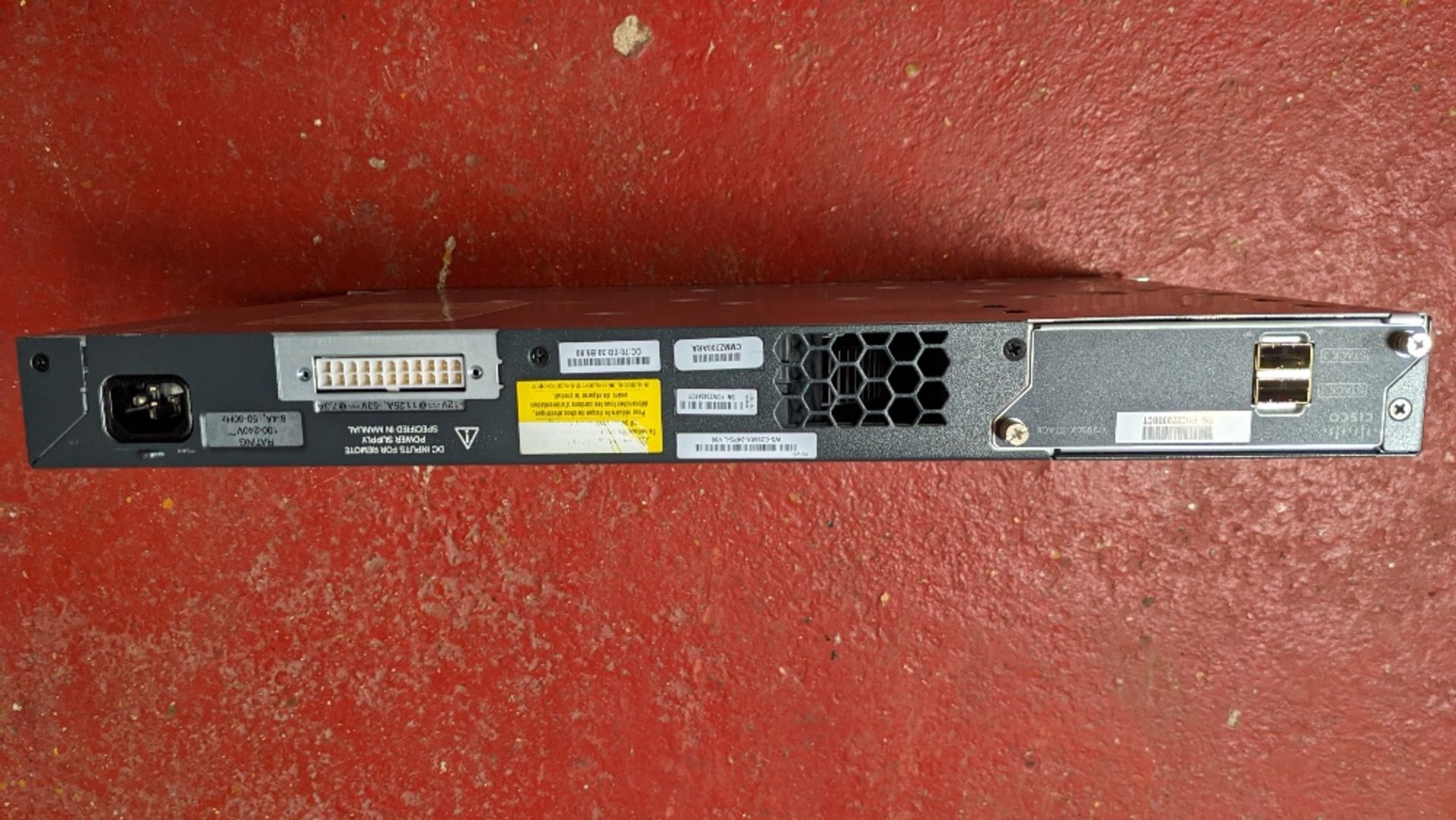 Cisco Catalyst 2960-X series network switch - Image 5 of 7