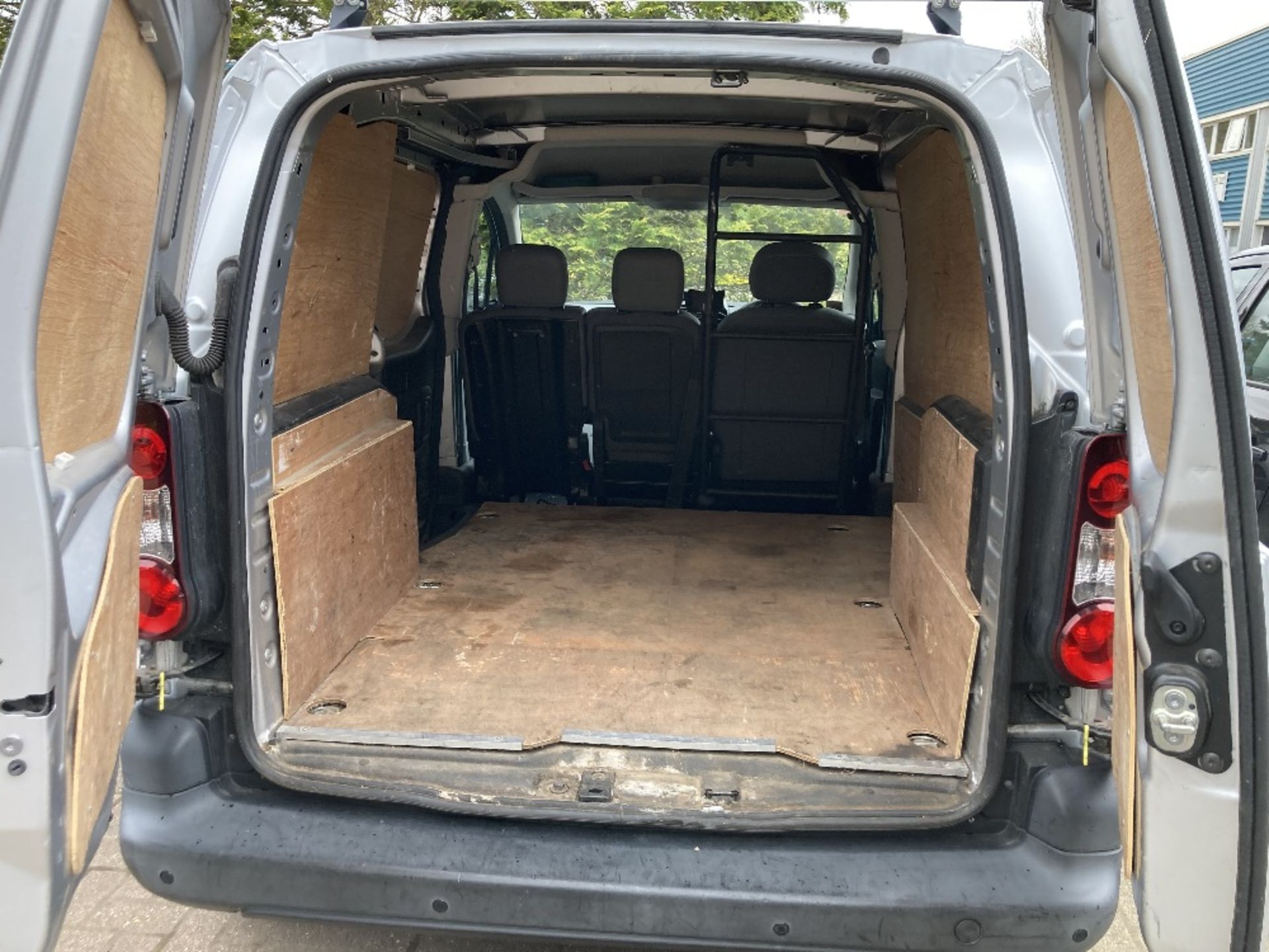 Citroen Berlingo Diesel 625 Compact Van With Rhino Roof rack - Image 13 of 23